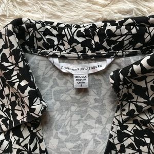 *Sold* DVF Mock Wrap Dress - Black & White Size S